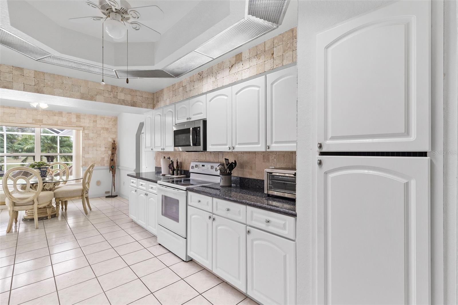 303 PARAMARIBO ST, PUNTA GORDA, FL, 33983