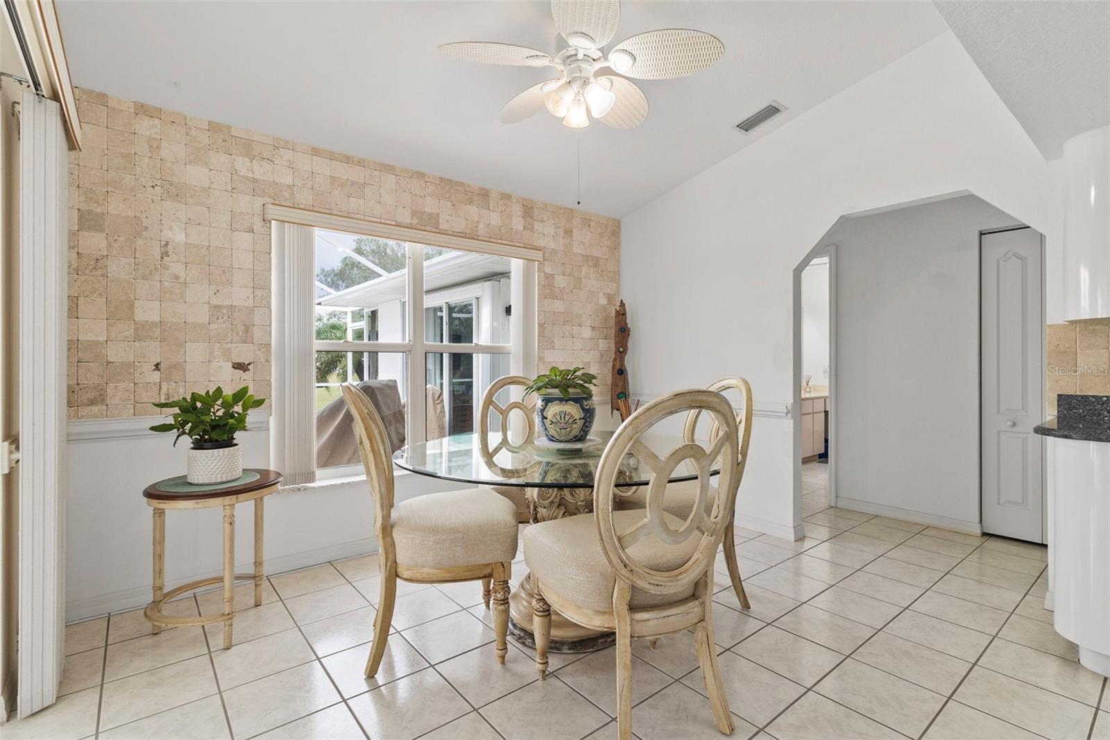 303 PARAMARIBO ST, PUNTA GORDA, FL, 33983