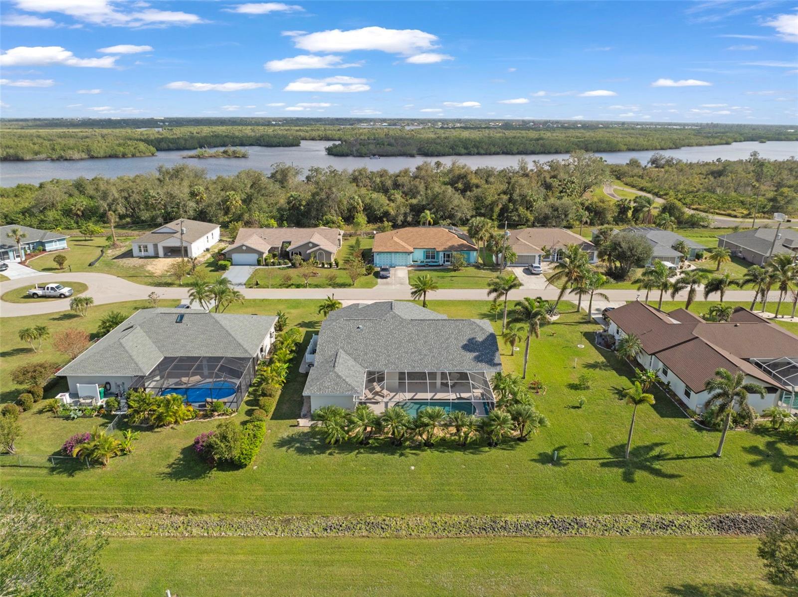 303 PARAMARIBO ST, PUNTA GORDA, FL, 33983