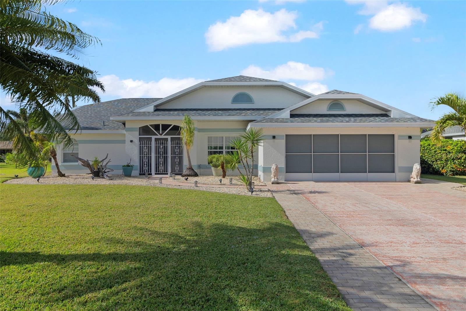 303 PARAMARIBO ST, PUNTA GORDA, FL, 33983