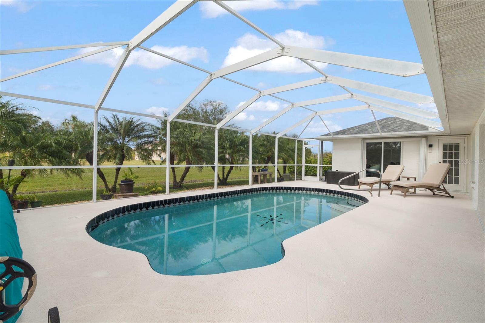 303 PARAMARIBO ST, PUNTA GORDA, FL, 33983