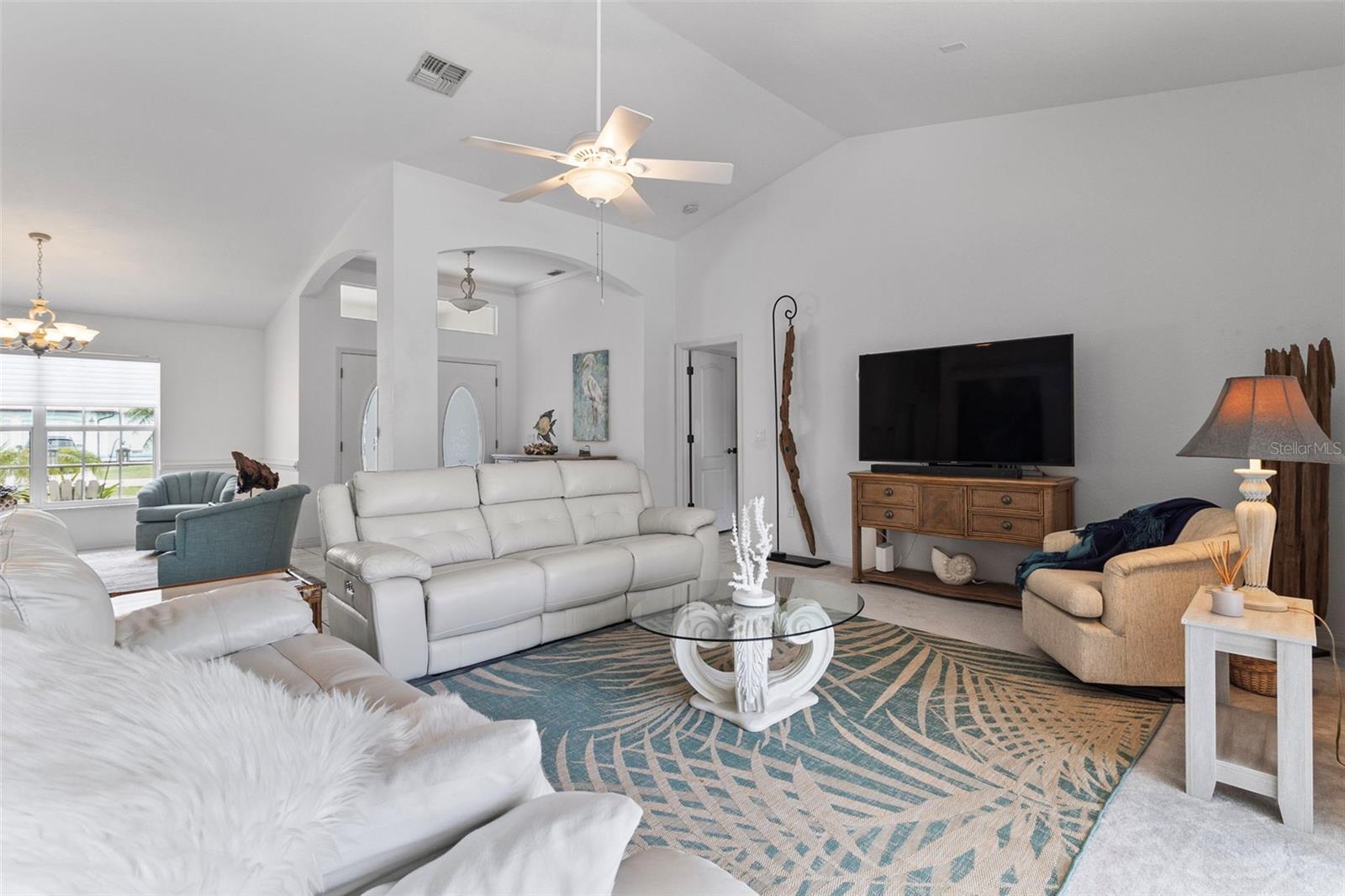 303 PARAMARIBO ST, PUNTA GORDA, FL, 33983