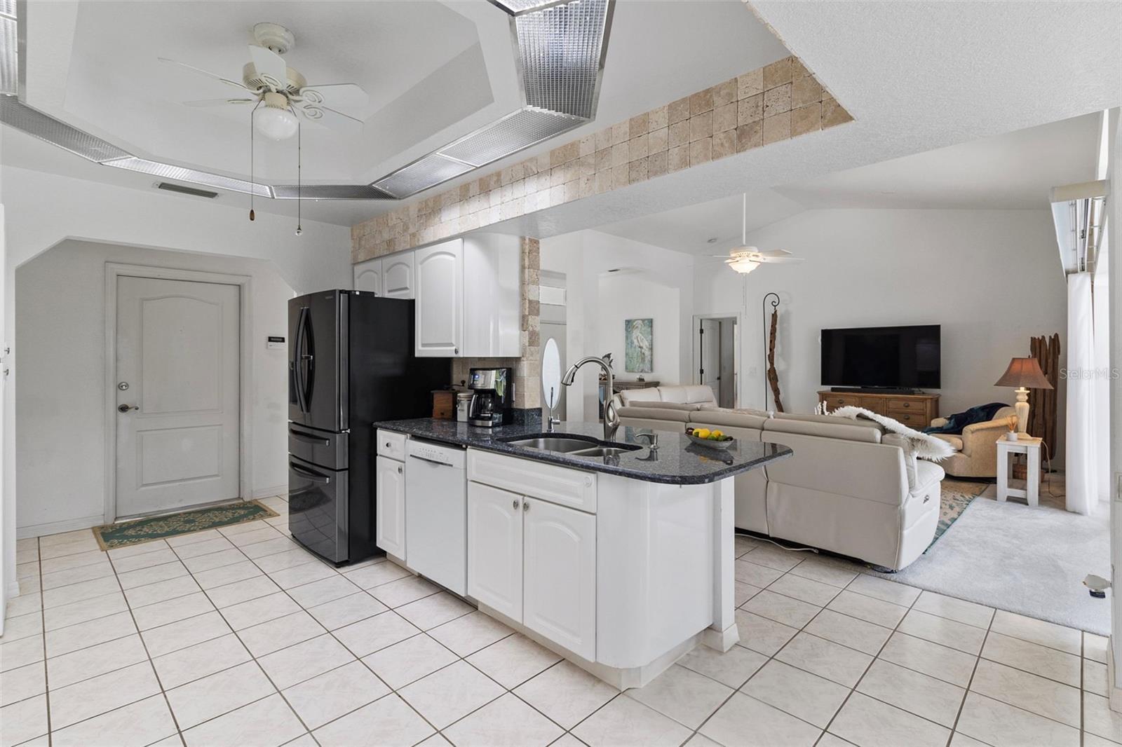 303 PARAMARIBO ST, PUNTA GORDA, FL, 33983