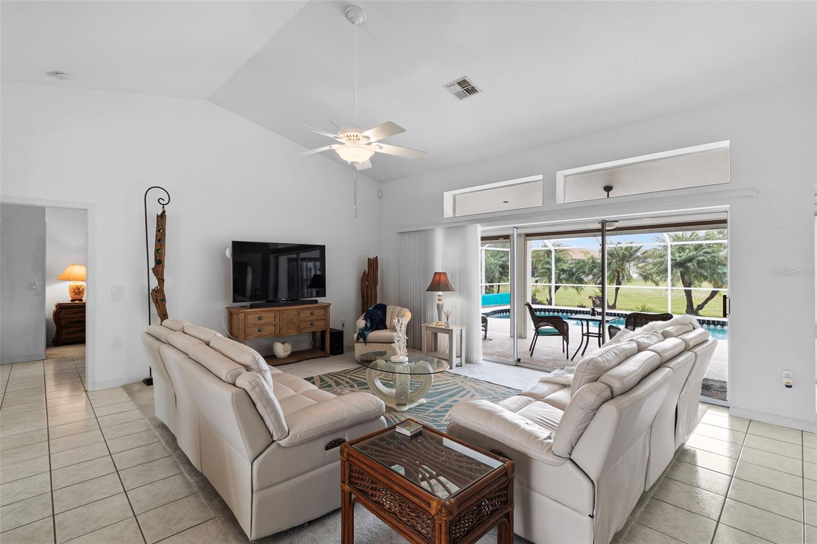 303 PARAMARIBO ST, PUNTA GORDA, FL, 33983