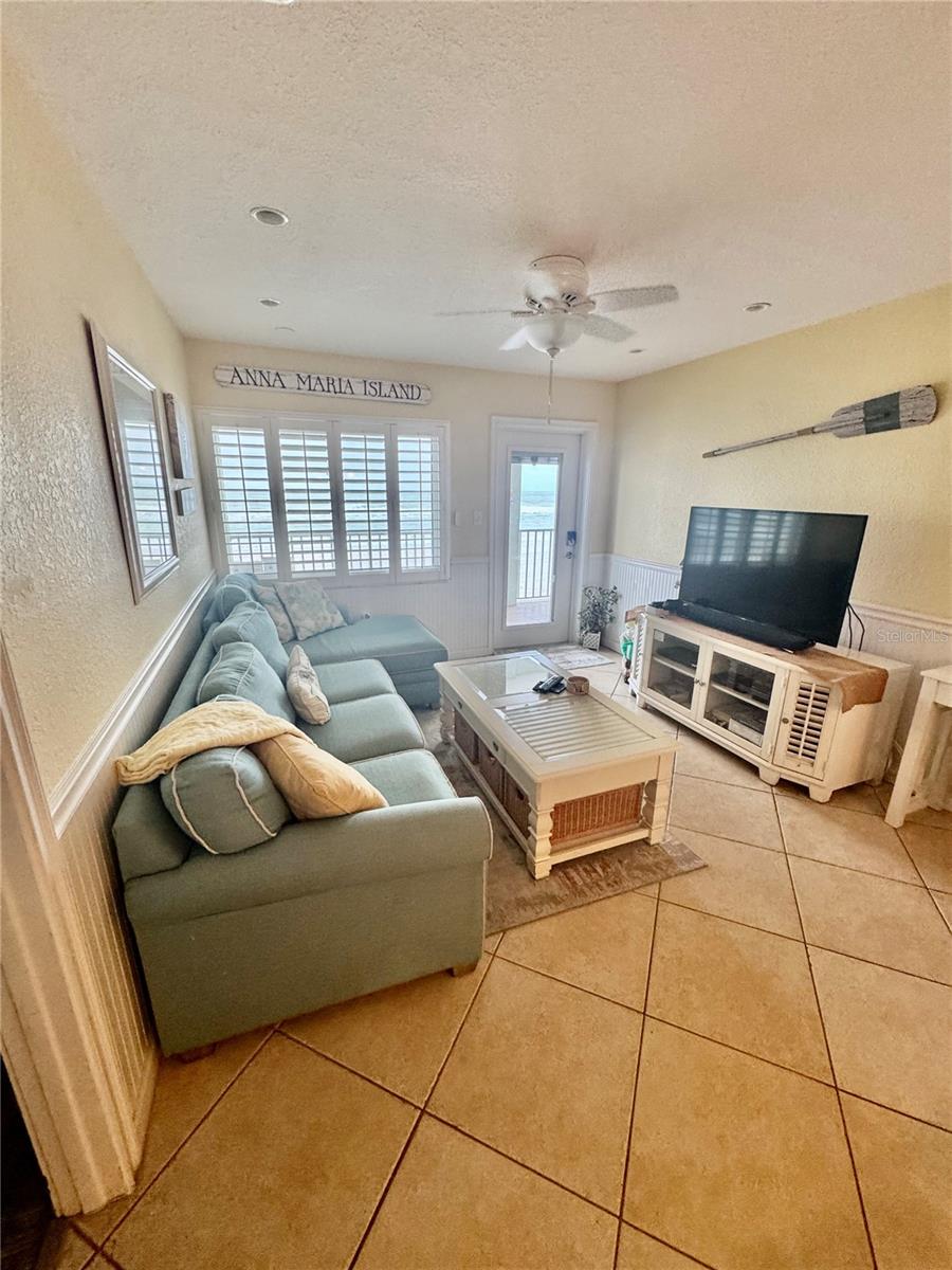 2310 GULF DR N #205, BRADENTON BEACH, FL, 34217