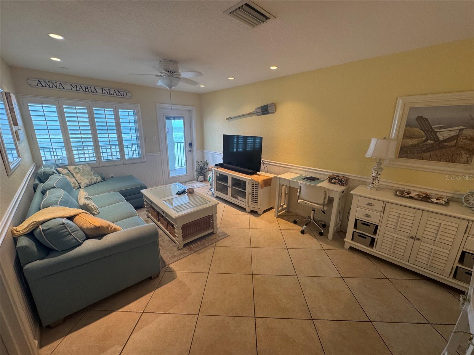 2310 GULF DR N #205, BRADENTON BEACH, FL, 34217
