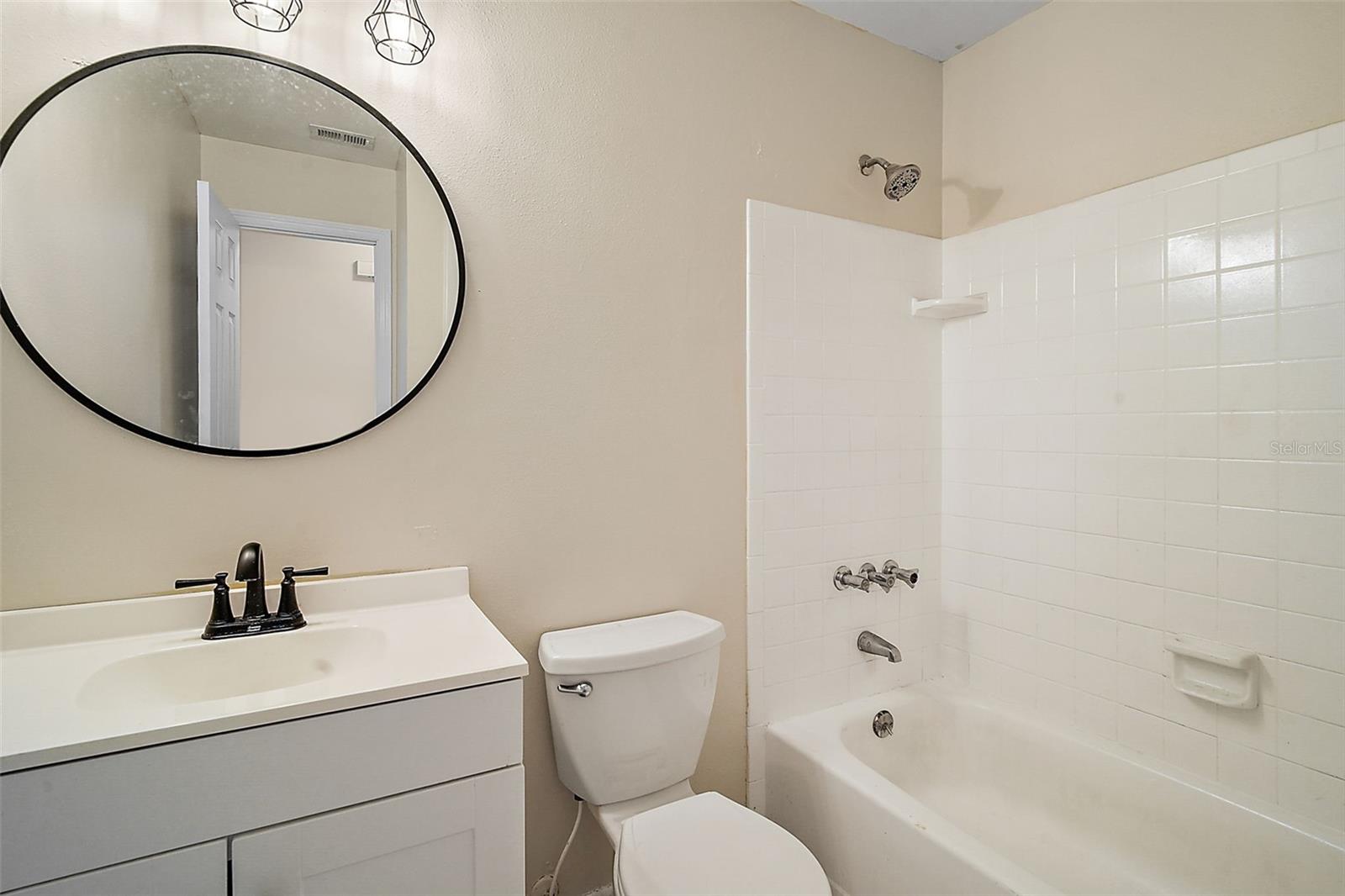 1380 PALM DR, MOUNT DORA, FL, 32757