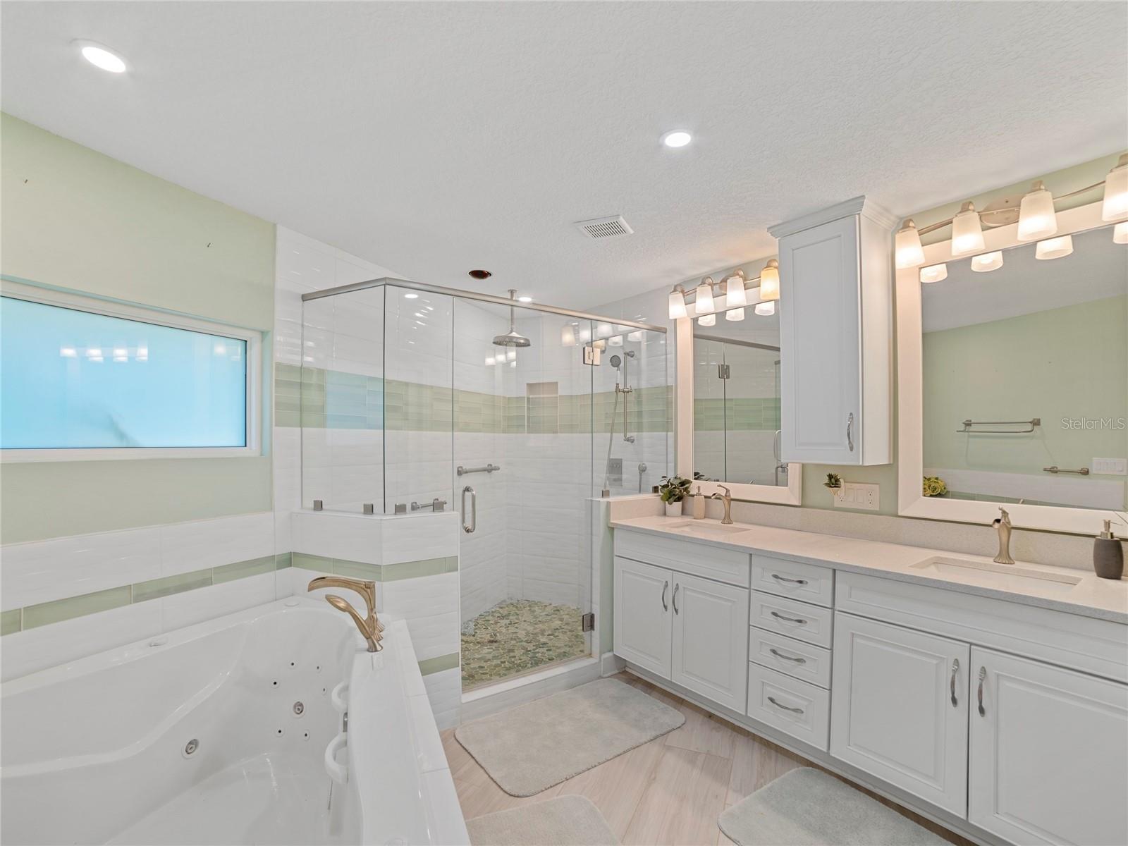 6510 SEABIRD WAY, APOLLO BEACH, FL, 33572