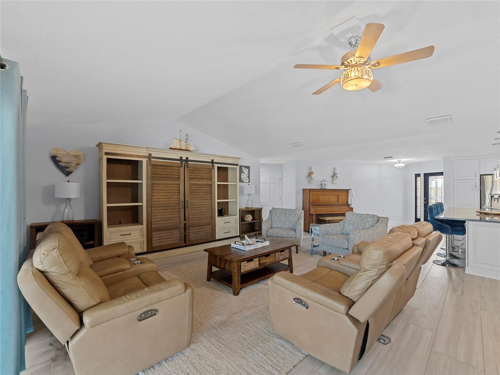 6510 SEABIRD WAY, APOLLO BEACH, FL, 33572