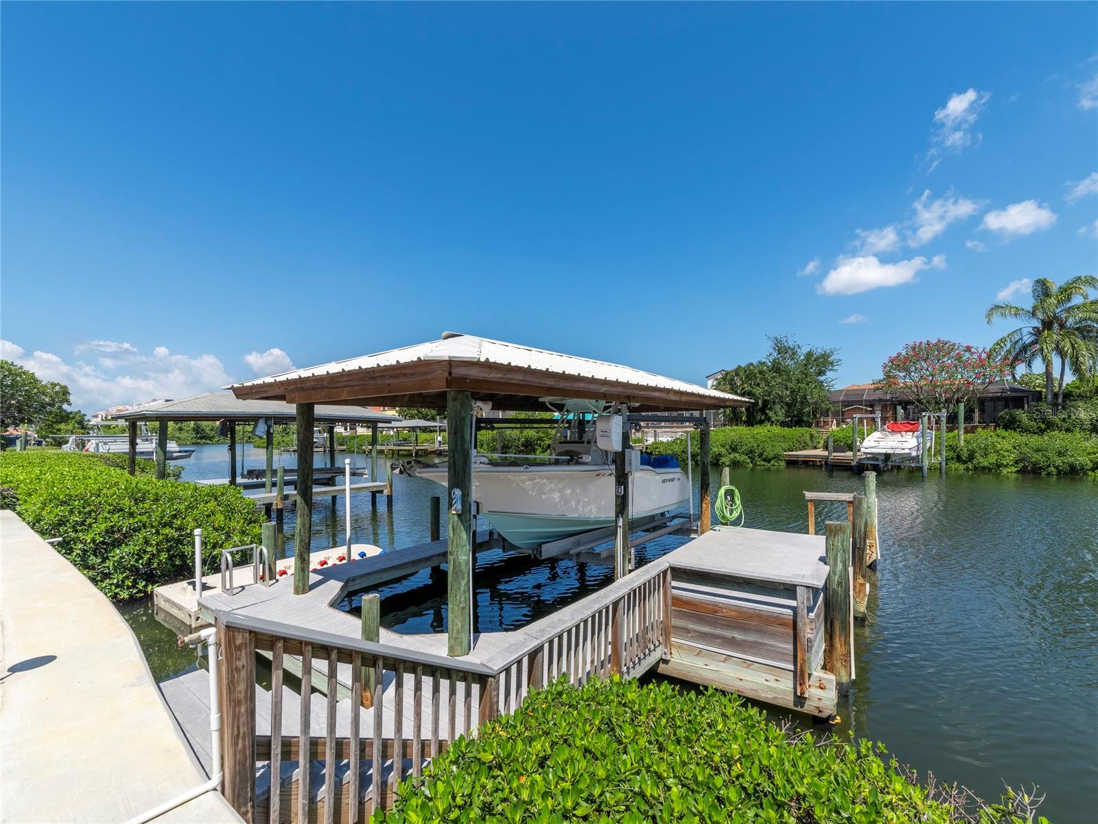 6510 SEABIRD WAY, APOLLO BEACH, FL, 33572