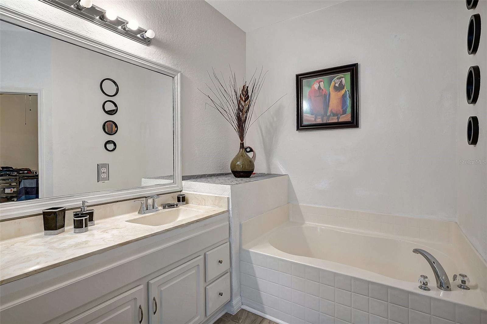 25324 ALICANTE DR, PUNTA GORDA, FL, 33955