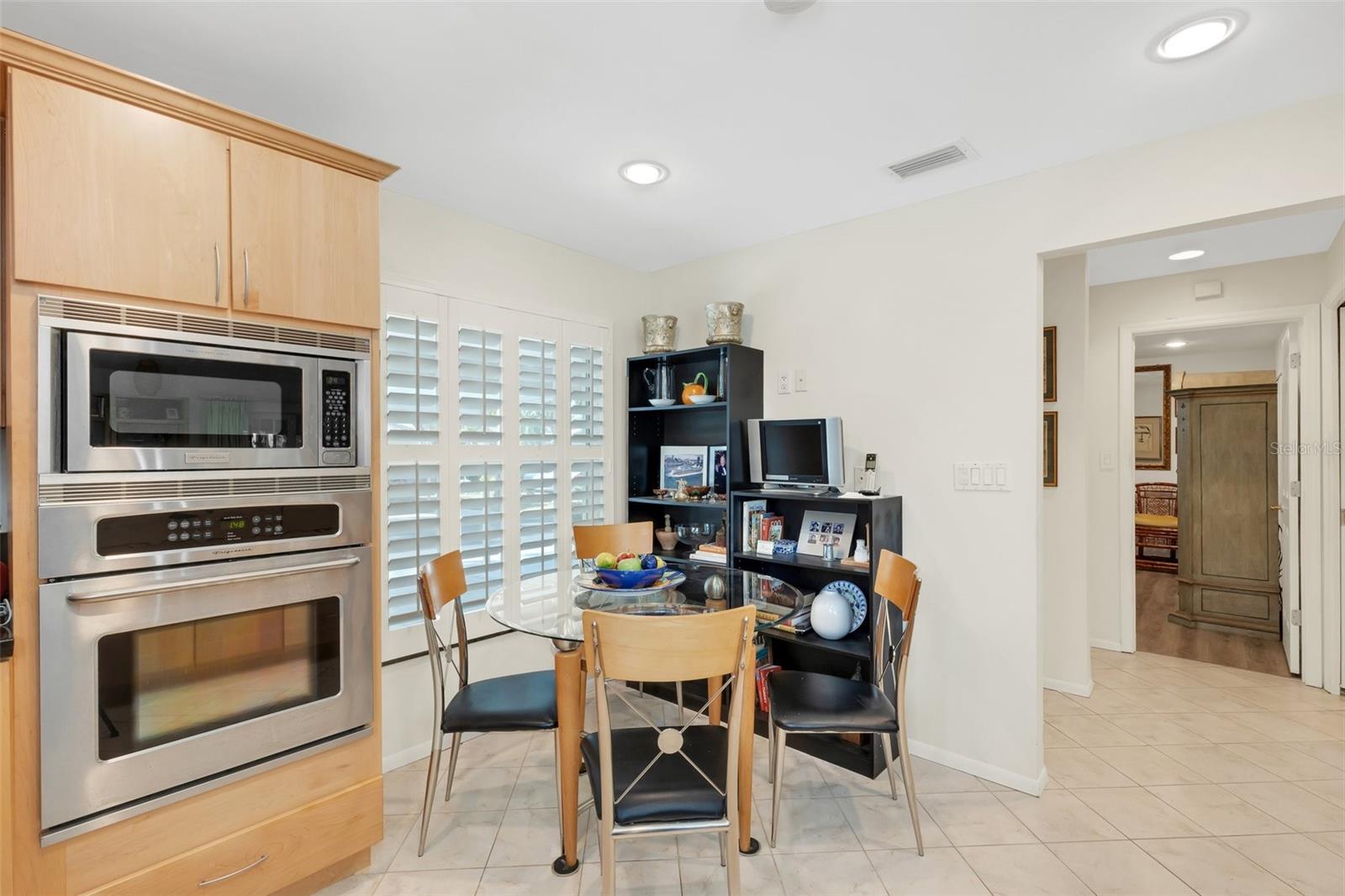 4964 VILLAGE GARDENS DR #142, SARASOTA, FL, 34234