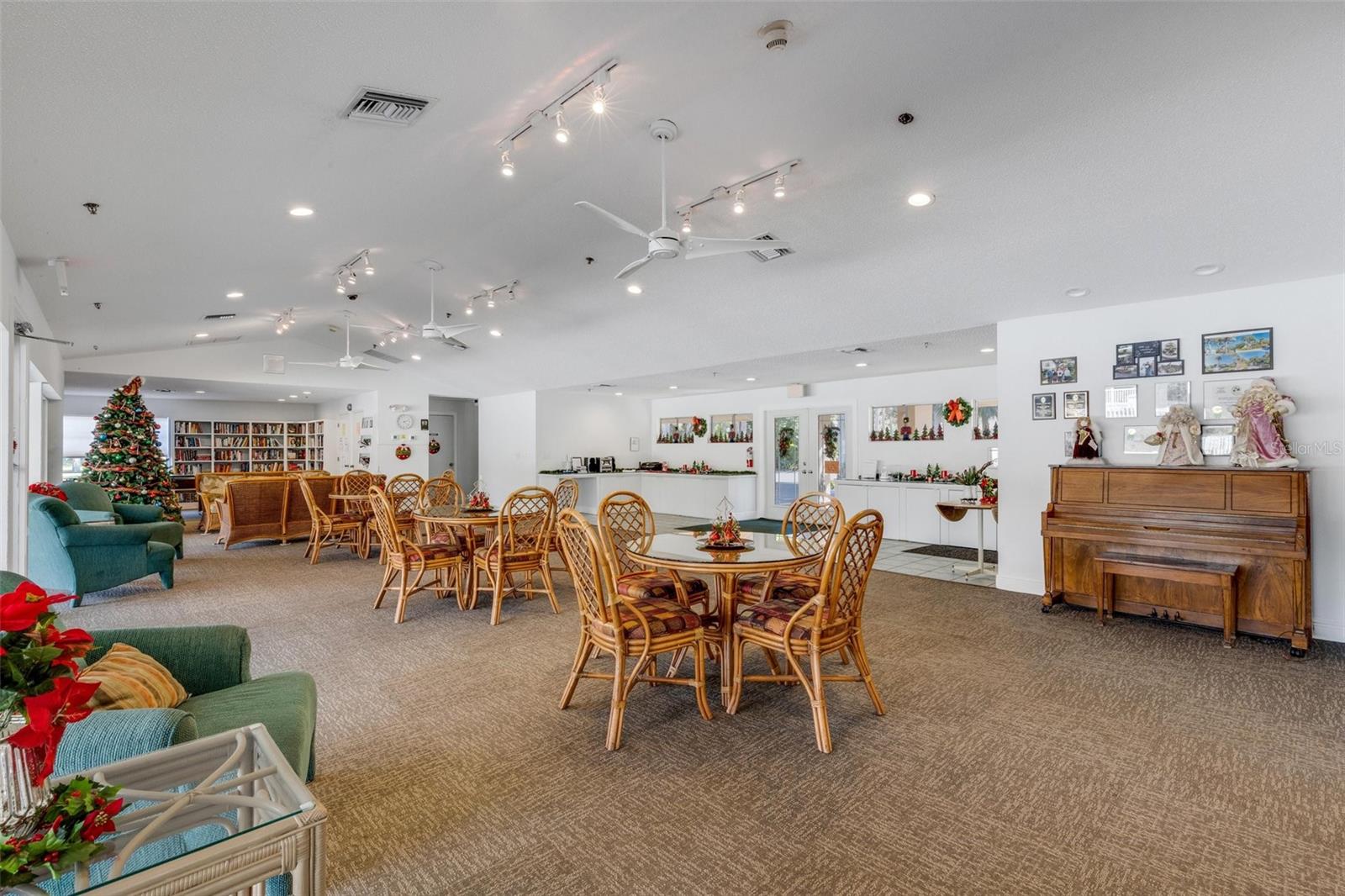 4964 VILLAGE GARDENS DR #142, SARASOTA, FL, 34234