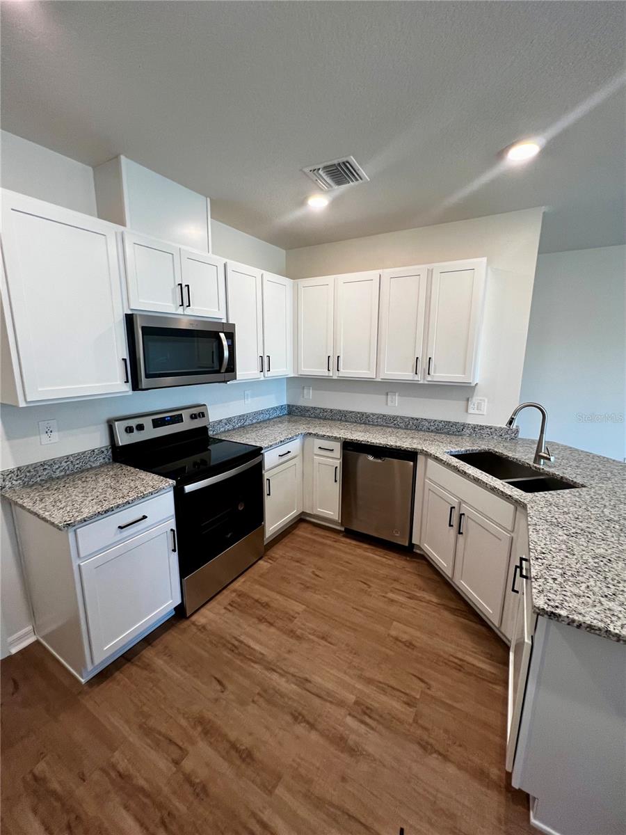 BELLAVIVA PH 4, DAVENPORT, FL, 33896
