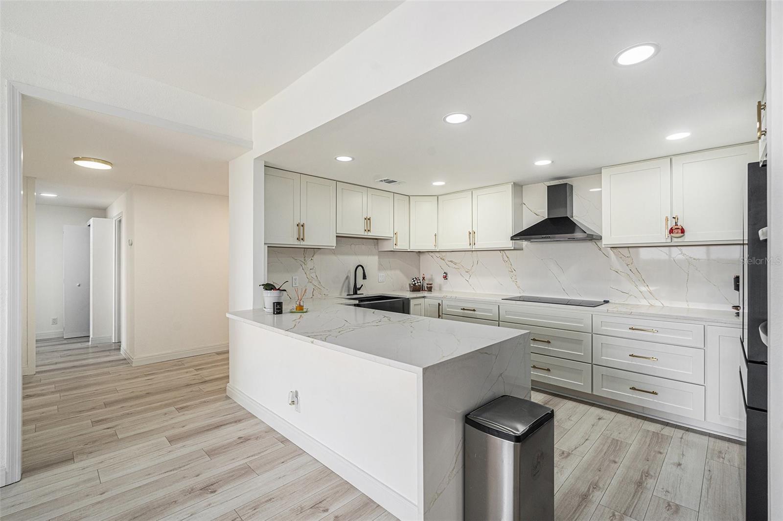 6 BELLEVIEW BLVD #708, BELLEAIR, FL, 33756