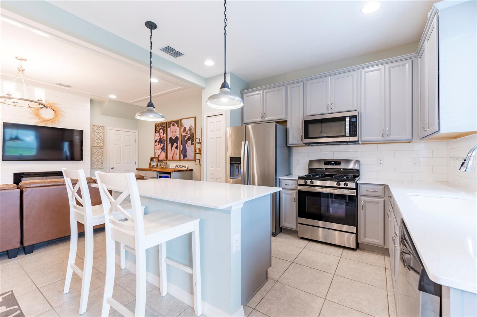 6356 CAMINO DR, APOLLO BEACH, FL, 33572