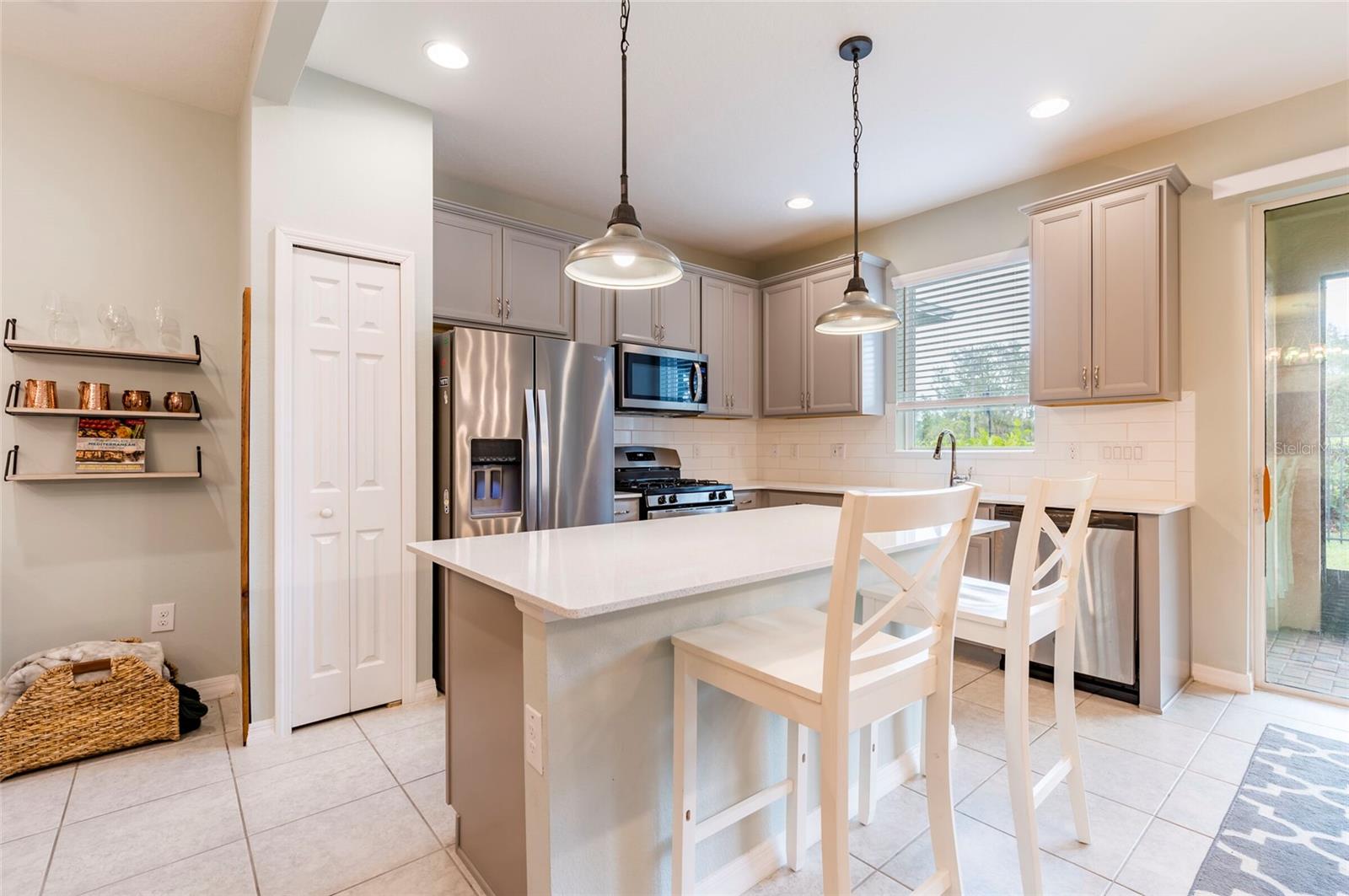 6356 CAMINO DR, APOLLO BEACH, FL, 33572