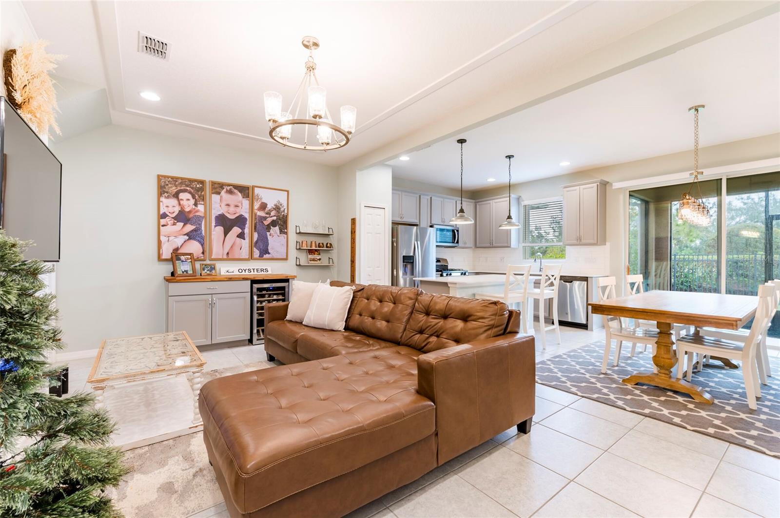 6356 CAMINO DR, APOLLO BEACH, FL, 33572