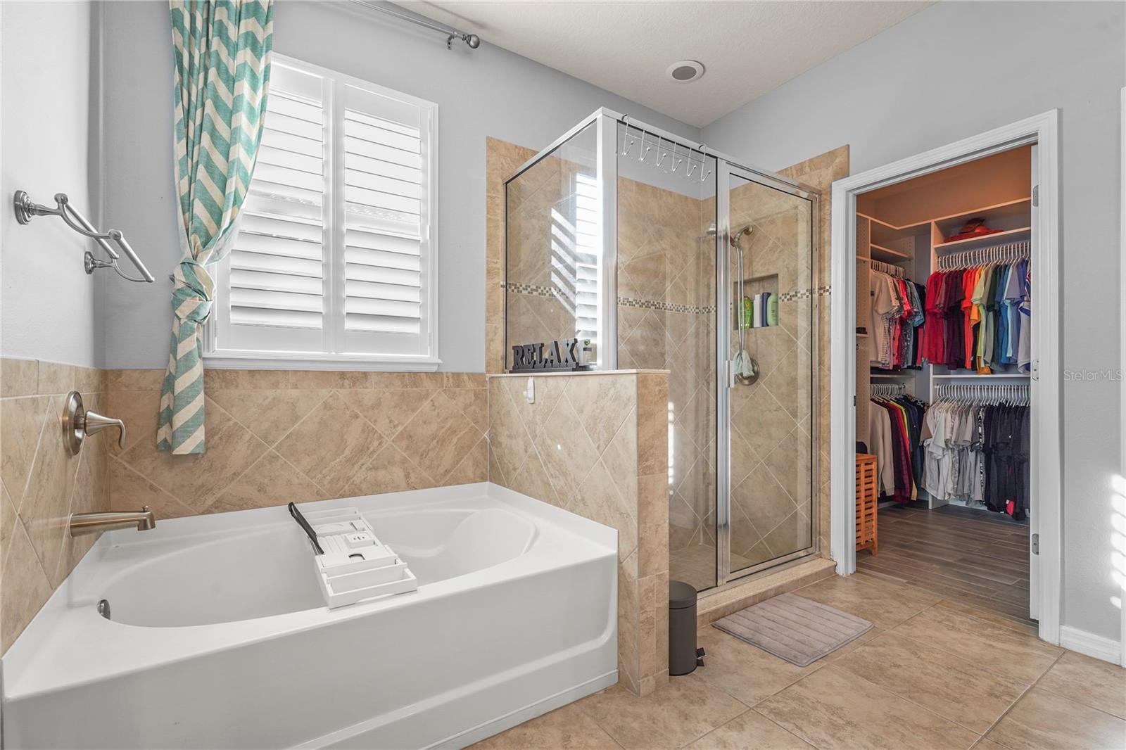 3033 ESMERALDA DR, SARASOTA, FL, 34243