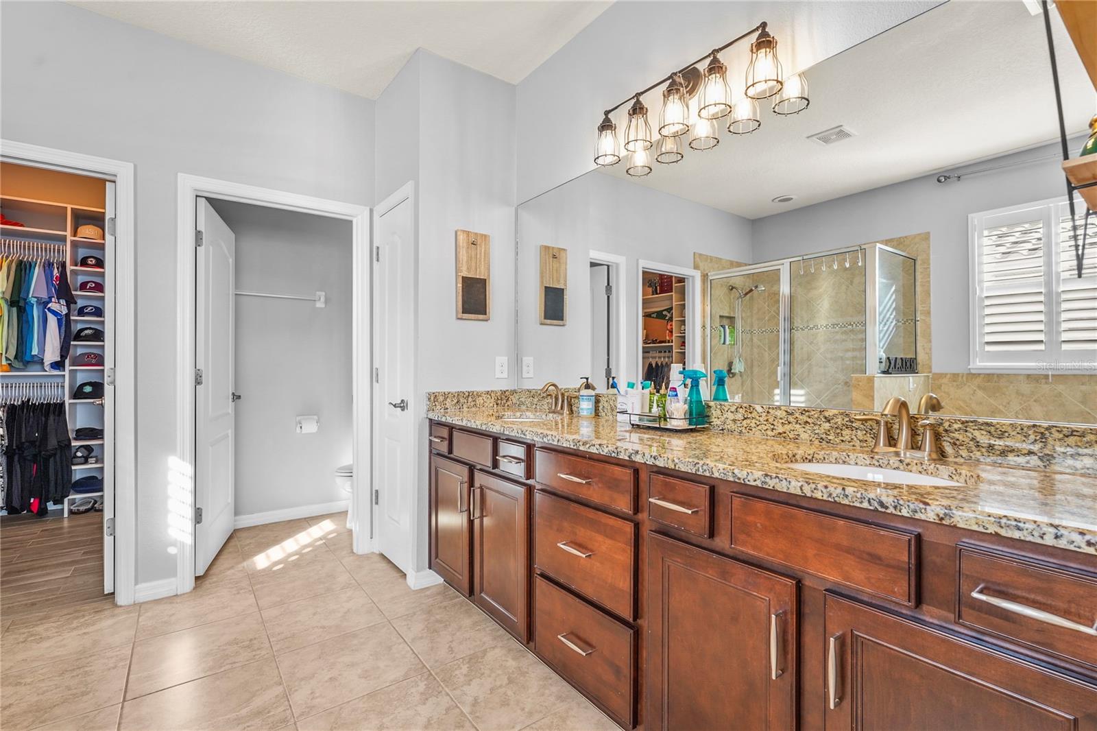3033 ESMERALDA DR, SARASOTA, FL, 34243