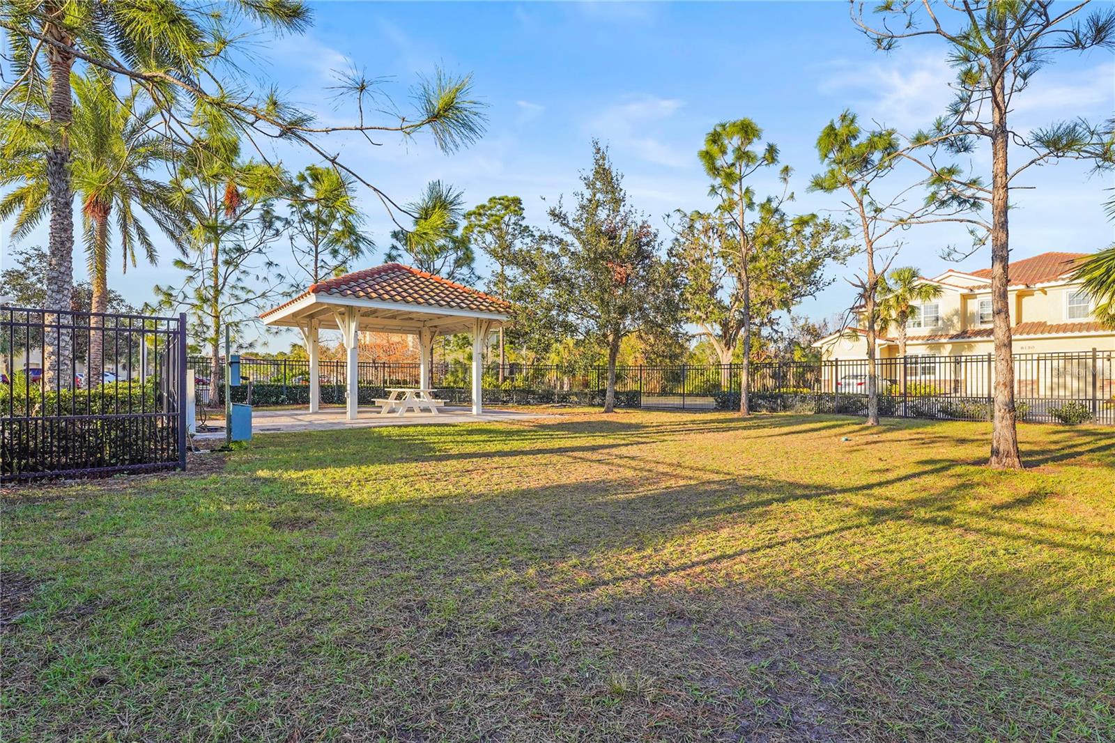 3033 ESMERALDA DR, SARASOTA, FL, 34243