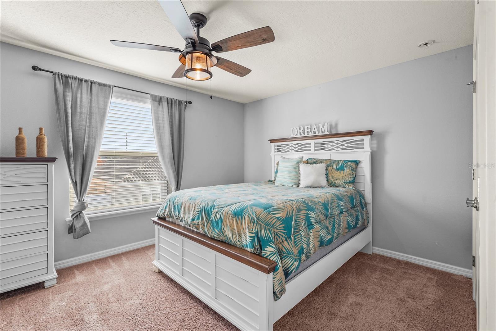 3033 ESMERALDA DR, SARASOTA, FL, 34243