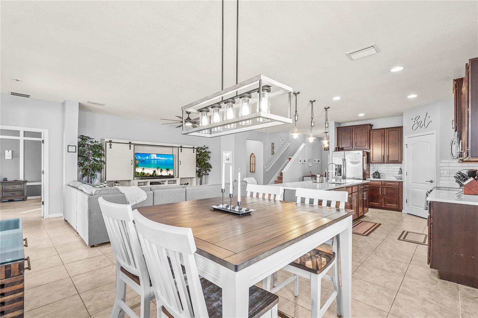 3033 ESMERALDA DR, SARASOTA, FL, 34243