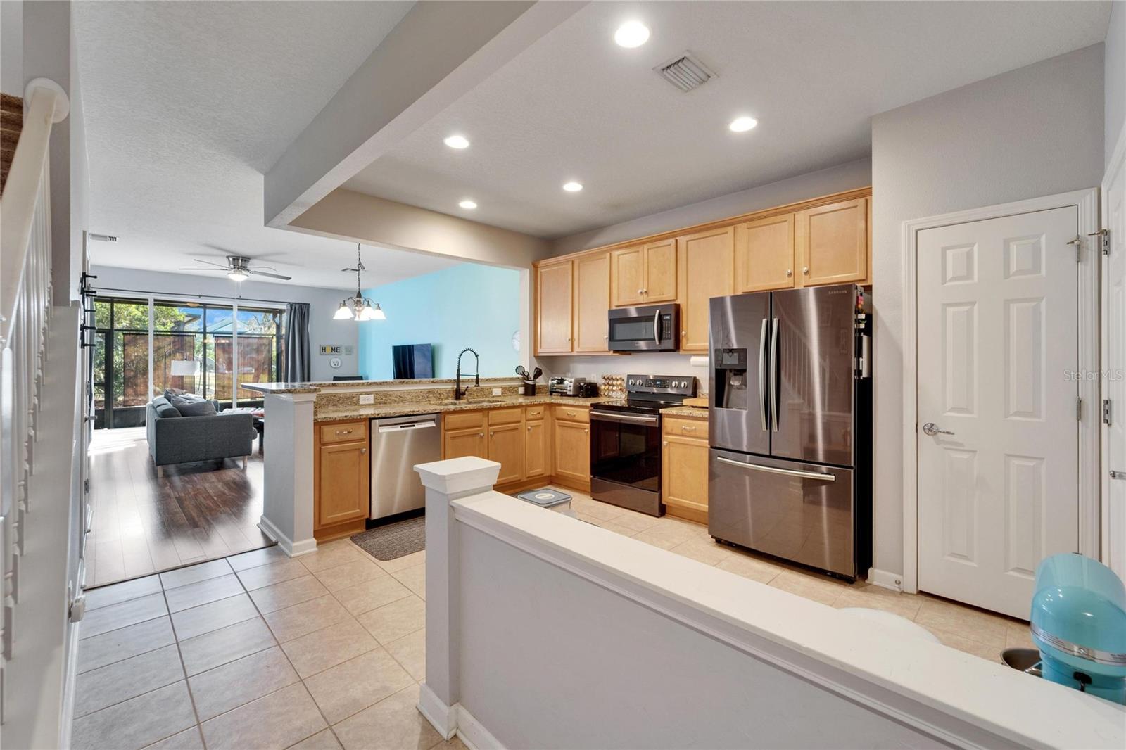 6912 ROCK SPRINGS WAY, TAMPA, FL, 33625