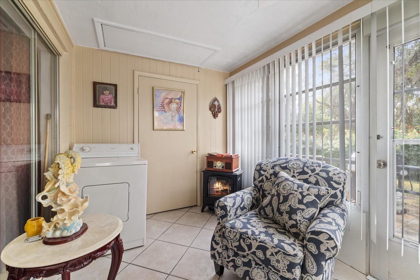 W7871114 Property Photo