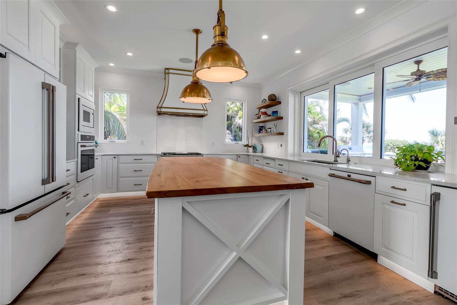 A4634191 Property Photo