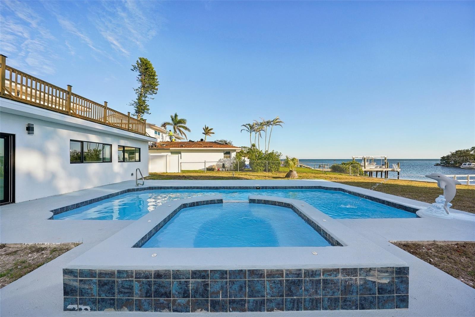 380 COLONY POINT RD S, ST PETERSBURG, FL, 33705