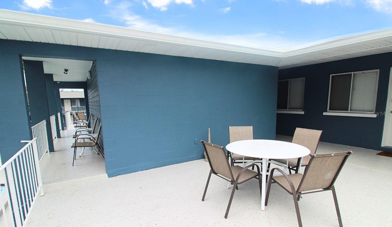 3001 BEE RIDGE RD #110, SARASOTA, FL, 34239