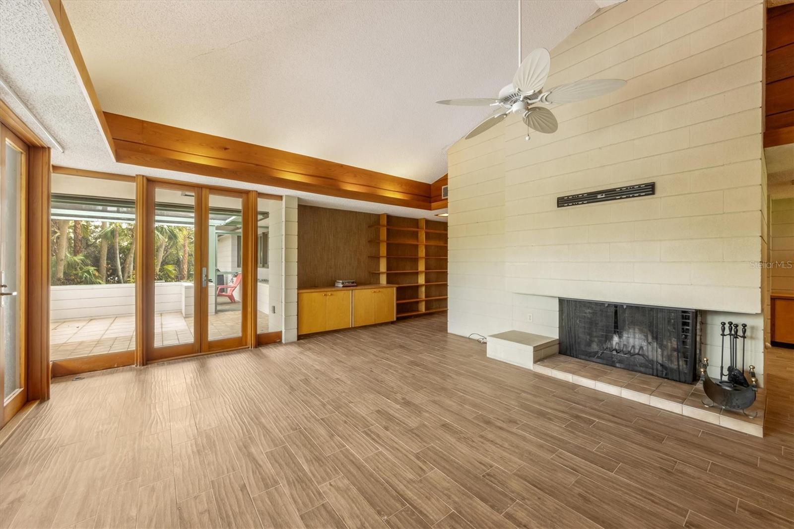 245 WILLOW AVE, ANNA MARIA, FL, 34216