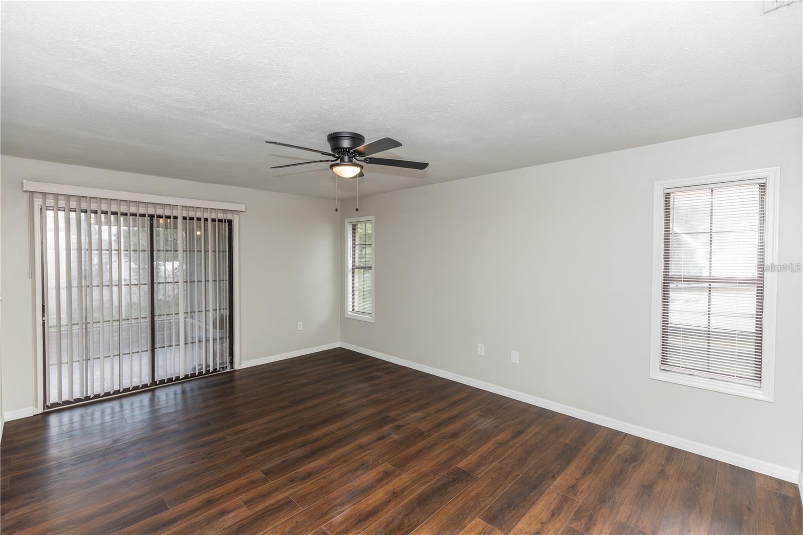 1135 E LOMBARDY DR, DELTONA, FL, 32725