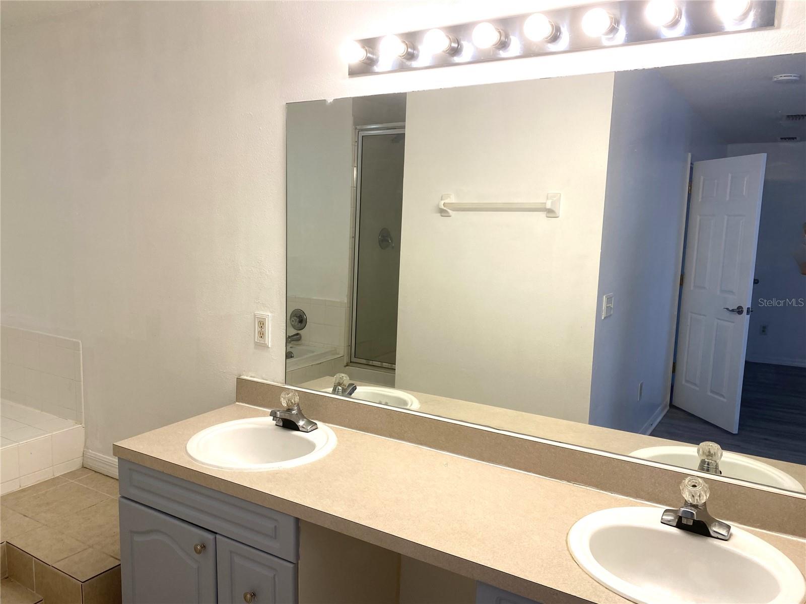 712 WASHINGTON PALM LOOP, DAVENPORT, FL, 33897