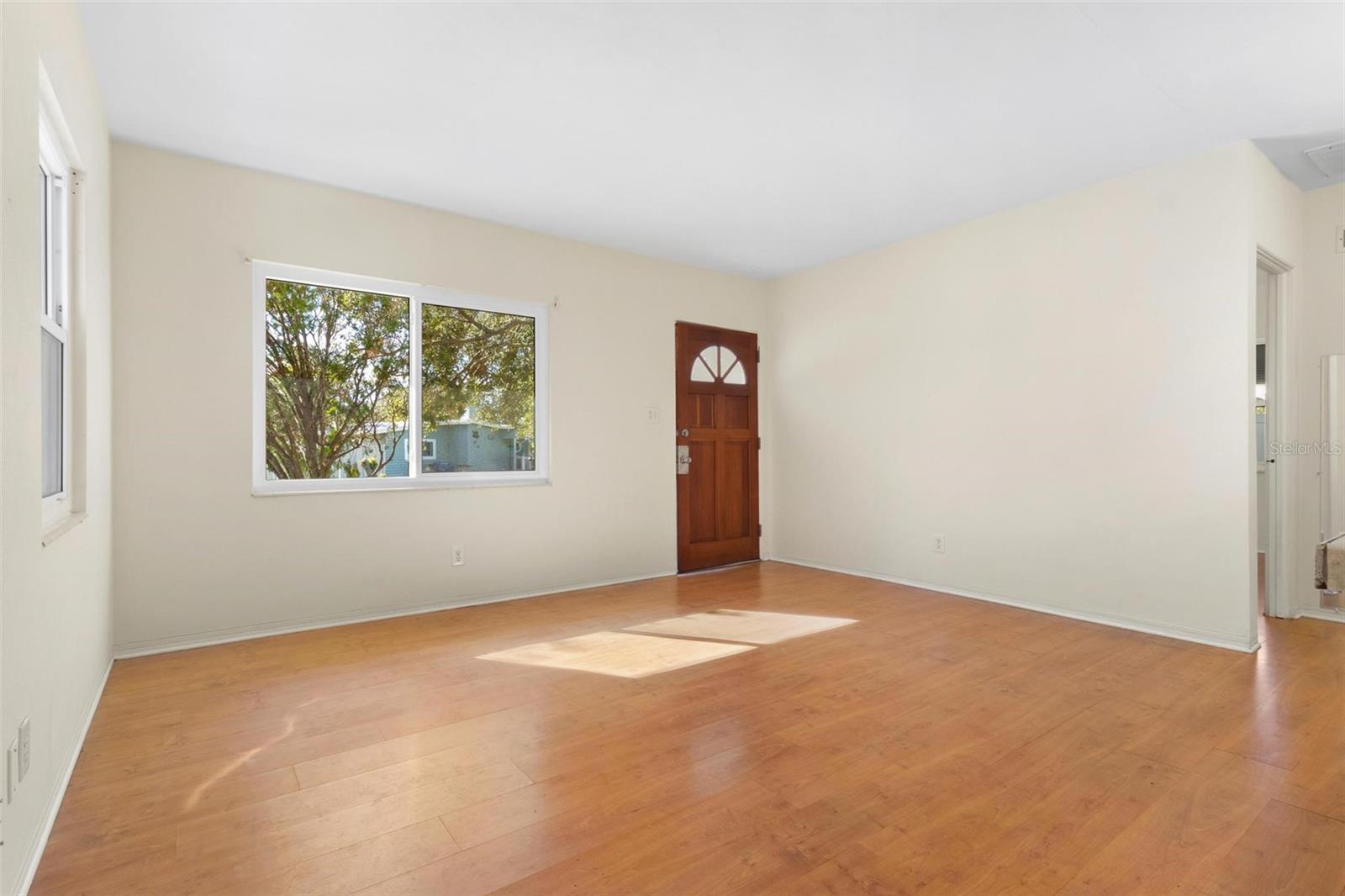 6415 SANDPIPER WAY S, ST PETERSBURG, FL, 33707
