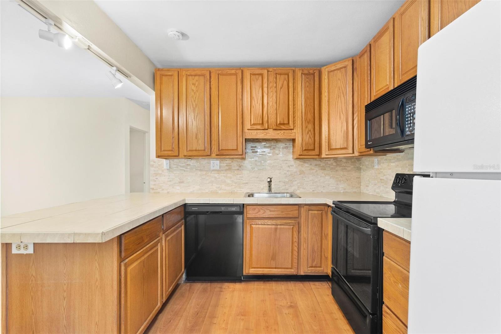 6415 SANDPIPER WAY S, ST PETERSBURG, FL, 33707