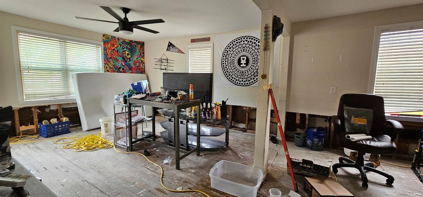6404 PERSHING ST NE, ST PETERSBURG, FL, 33702