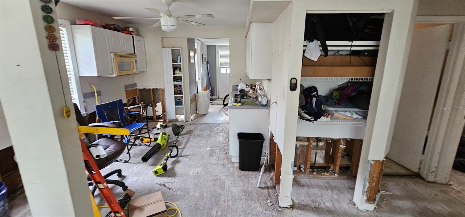 6404 PERSHING ST NE, ST PETERSBURG, FL, 33702
