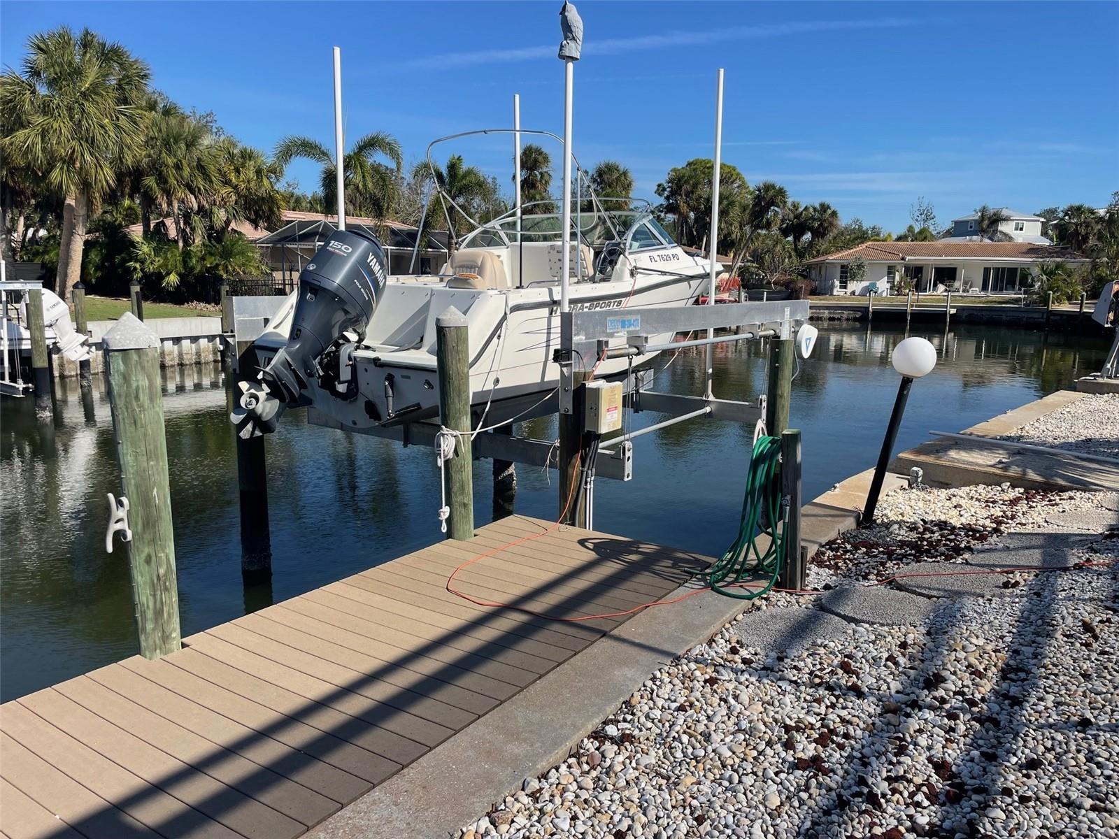 579 COMMONWEALTH LN, SARASOTA, FL, 34242