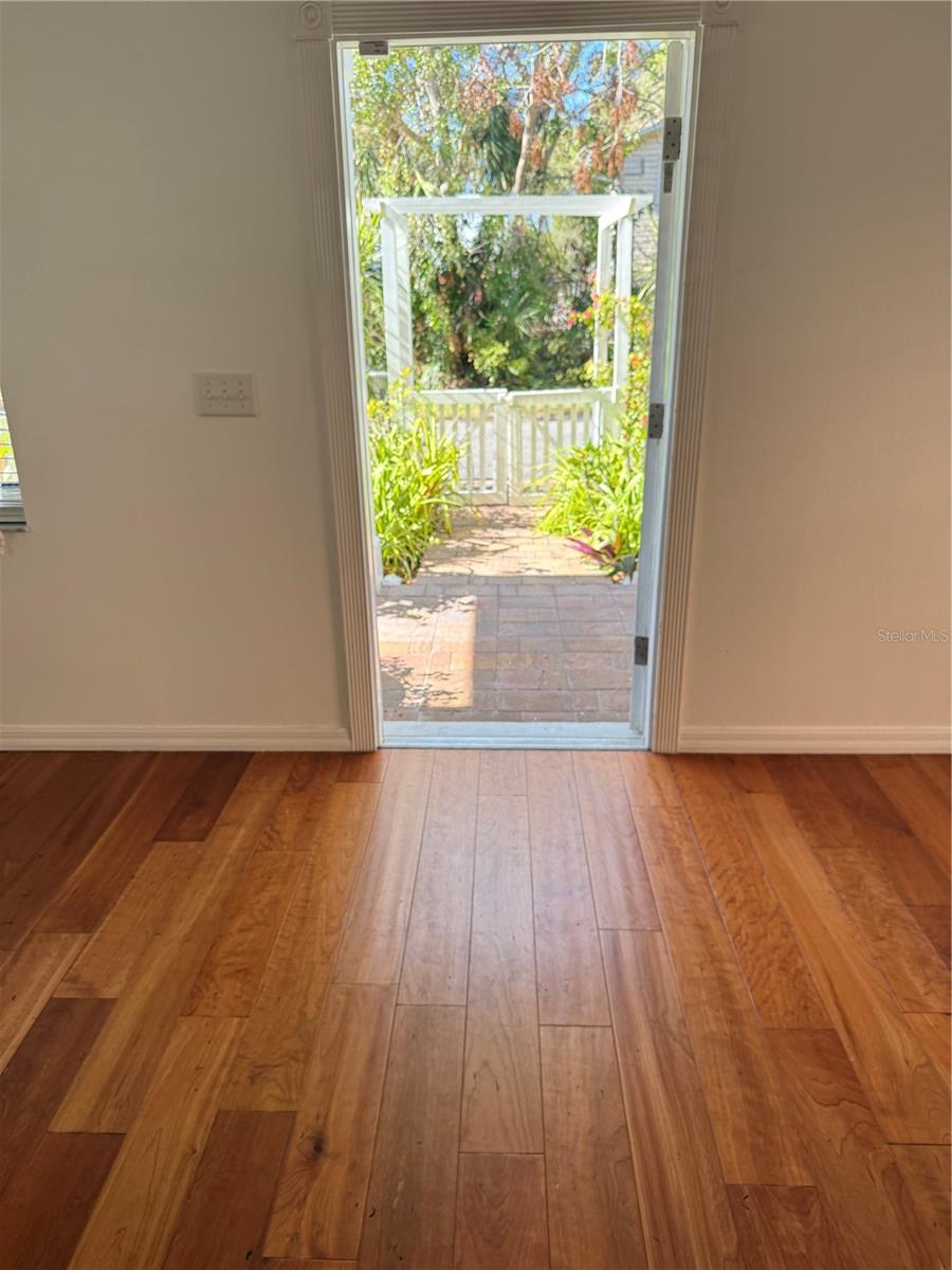 508 HOWARD CT, SARASOTA, FL, 34236
