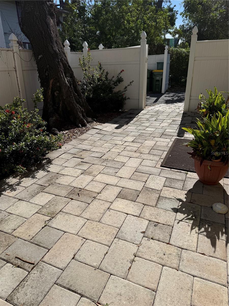 508 HOWARD CT, SARASOTA, FL, 34236