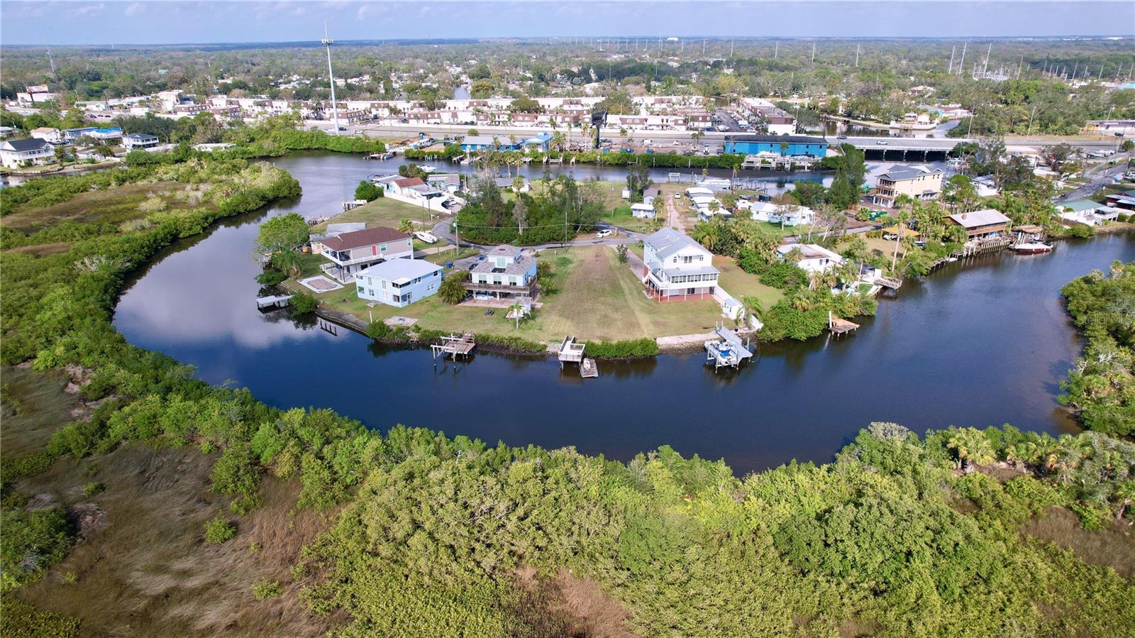 8934 ROCKY CREEK DR, TAMPA, FL, 33615