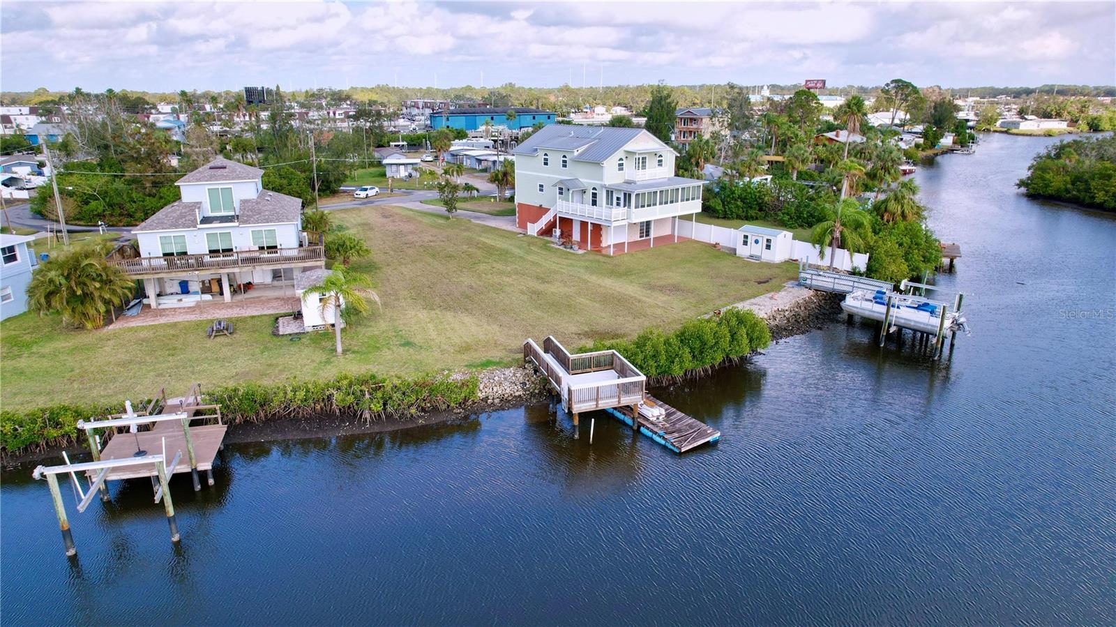8934 ROCKY CREEK DR, TAMPA, FL, 33615