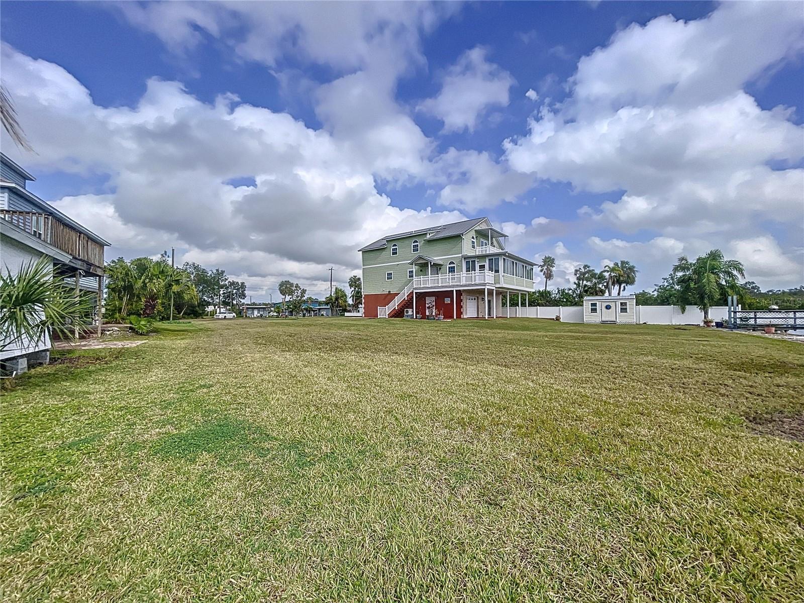 8934 ROCKY CREEK DR, TAMPA, FL, 33615