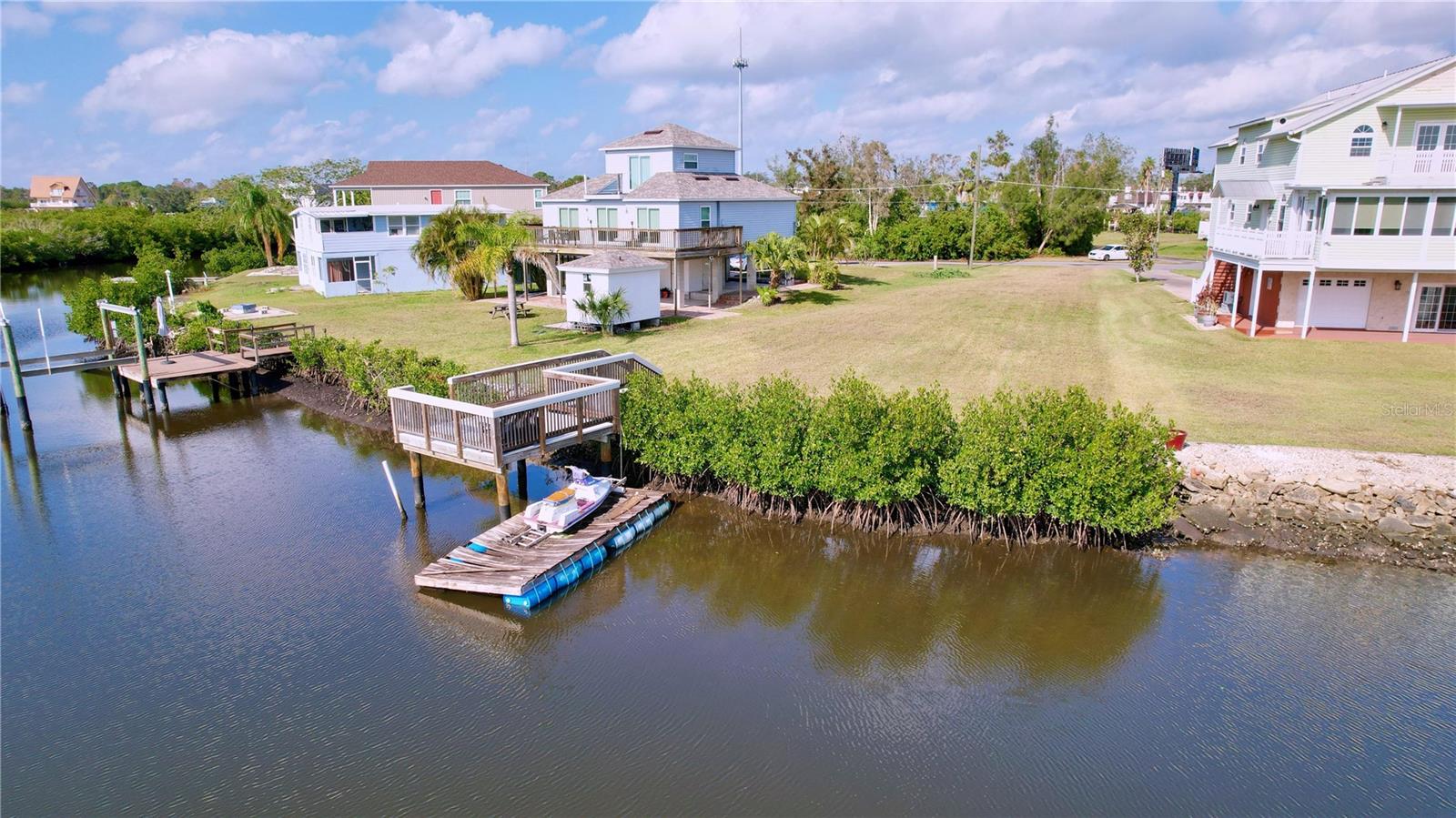 8934 ROCKY CREEK DR, TAMPA, FL, 33615