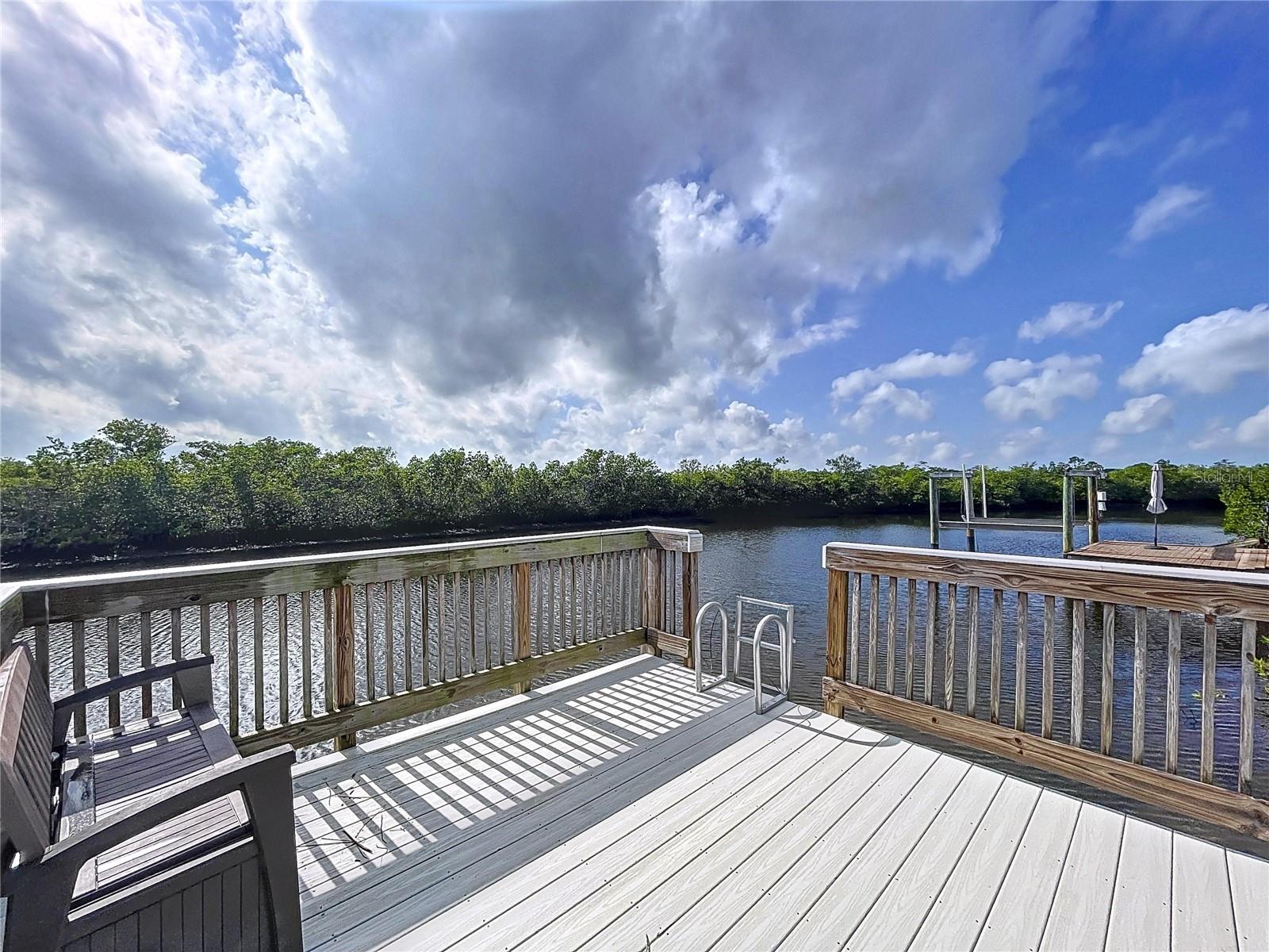 8934 ROCKY CREEK DR, TAMPA, FL, 33615