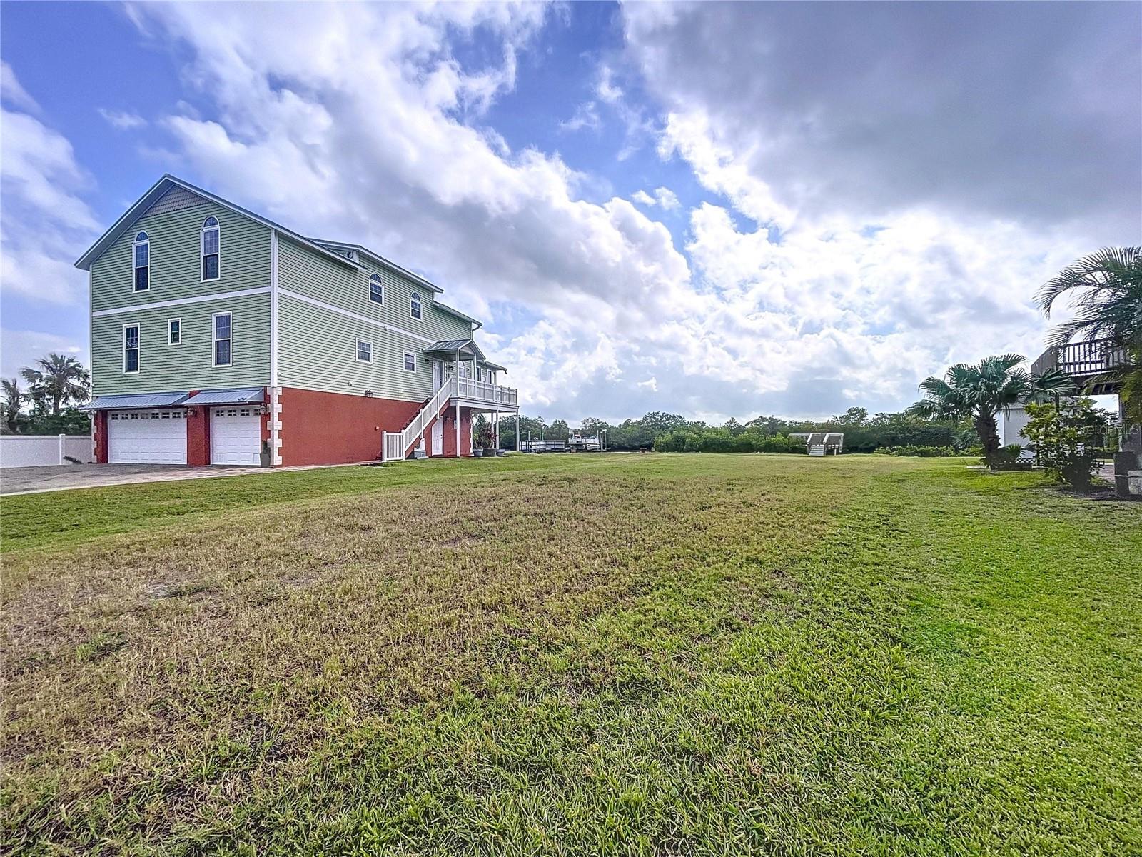 8934 ROCKY CREEK DR, TAMPA, FL, 33615