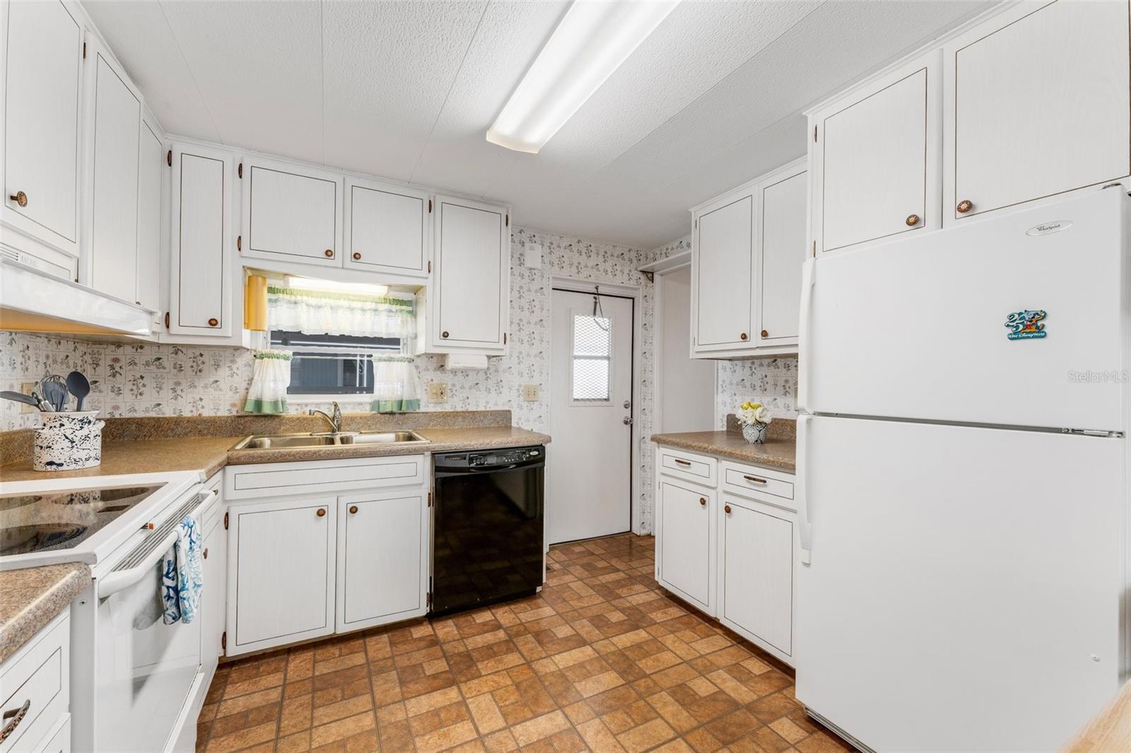 585 SKY HARBOR DR #312, CLEARWATER, FL, 33759