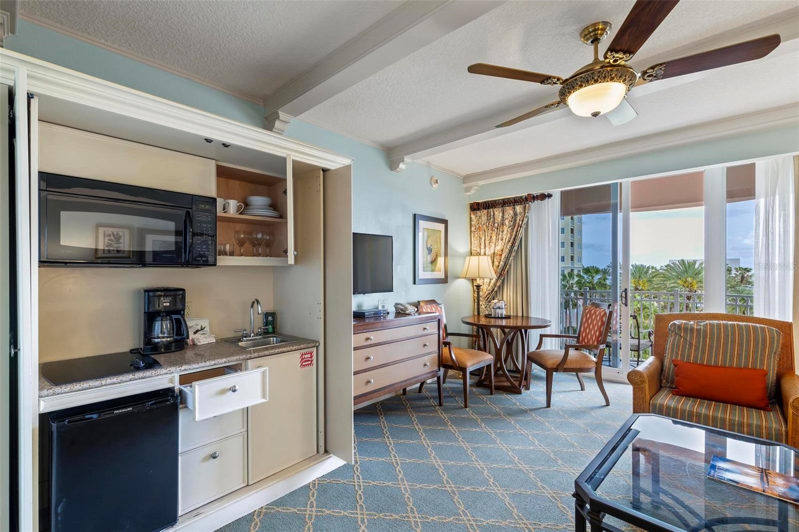 200 OCEAN CREST DR #427, PALM COAST, FL, 32137
